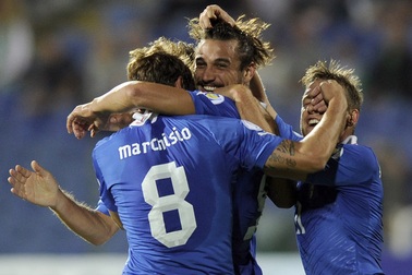 Italia và cuộc đua khốc liệt ở ngôi đầu bảng