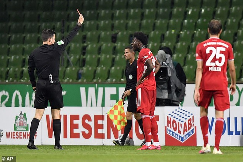 Sao trẻ Bayern Munich phá vỡ kỷ lục chạy nước rút ở Bundesliga - 3 Sao trẻ Bayern Munich phá vỡ kỷ lục chạy nước rút ở Bundesliga - 3