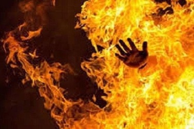 Hà Nội: Đôi tình nhân dọa tự vẫn cùng nhau, người chết, kẻ bị truy tố