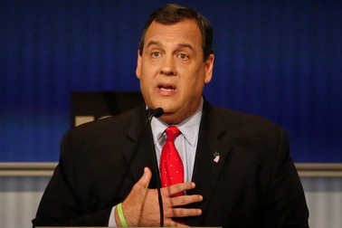 Ứng viên Tổng thống Mỹ đòi bay Không lực 1 ra biển Đông