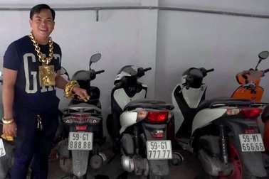 Đeo biển ngũ quý 8, chiếc xe máy bình dân "lên đời" với giá 200 triệu đồng