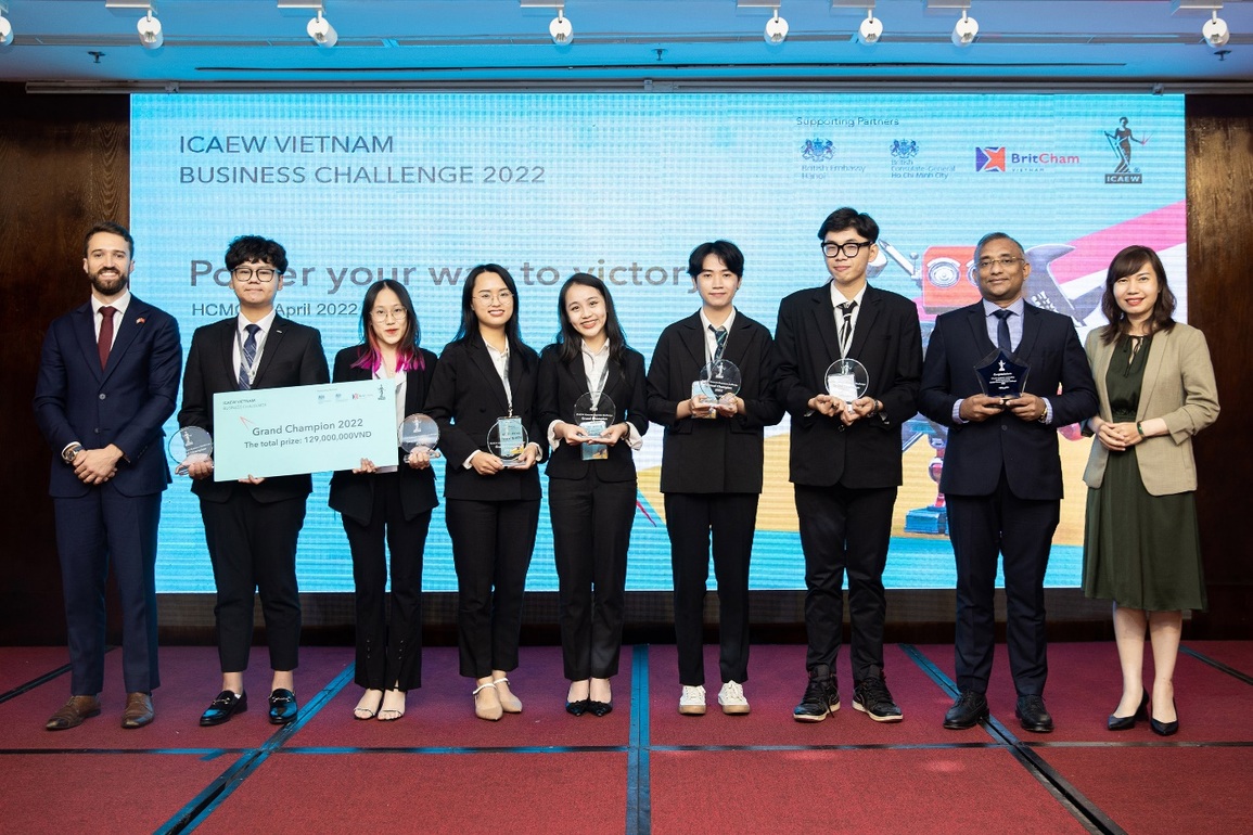ICAEW Vietnam Business Challenge 2022 nghẹt thở với đường về đích của 13 chiến binh - 2