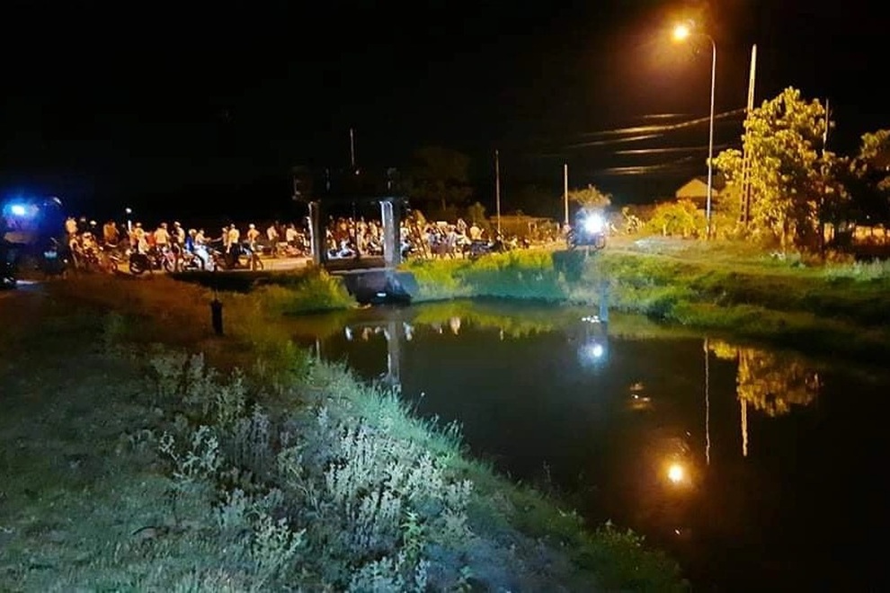 Trượt chân xuống kênh thủy lợi, 2 chị em cùng đuối nước - 2 Trượt chân xuống kênh thủy lợi, 2 chị em cùng đuối nước - 2