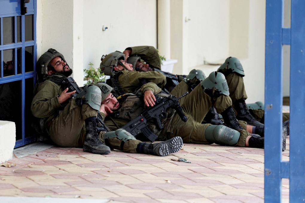 Israel tuyên bố tái kiểm soát toàn bộ khu vực bị Hamas tấn công - 2 Israel tuyên bố tái kiểm soát toàn bộ khu vực bị Hamas tấn công - 2