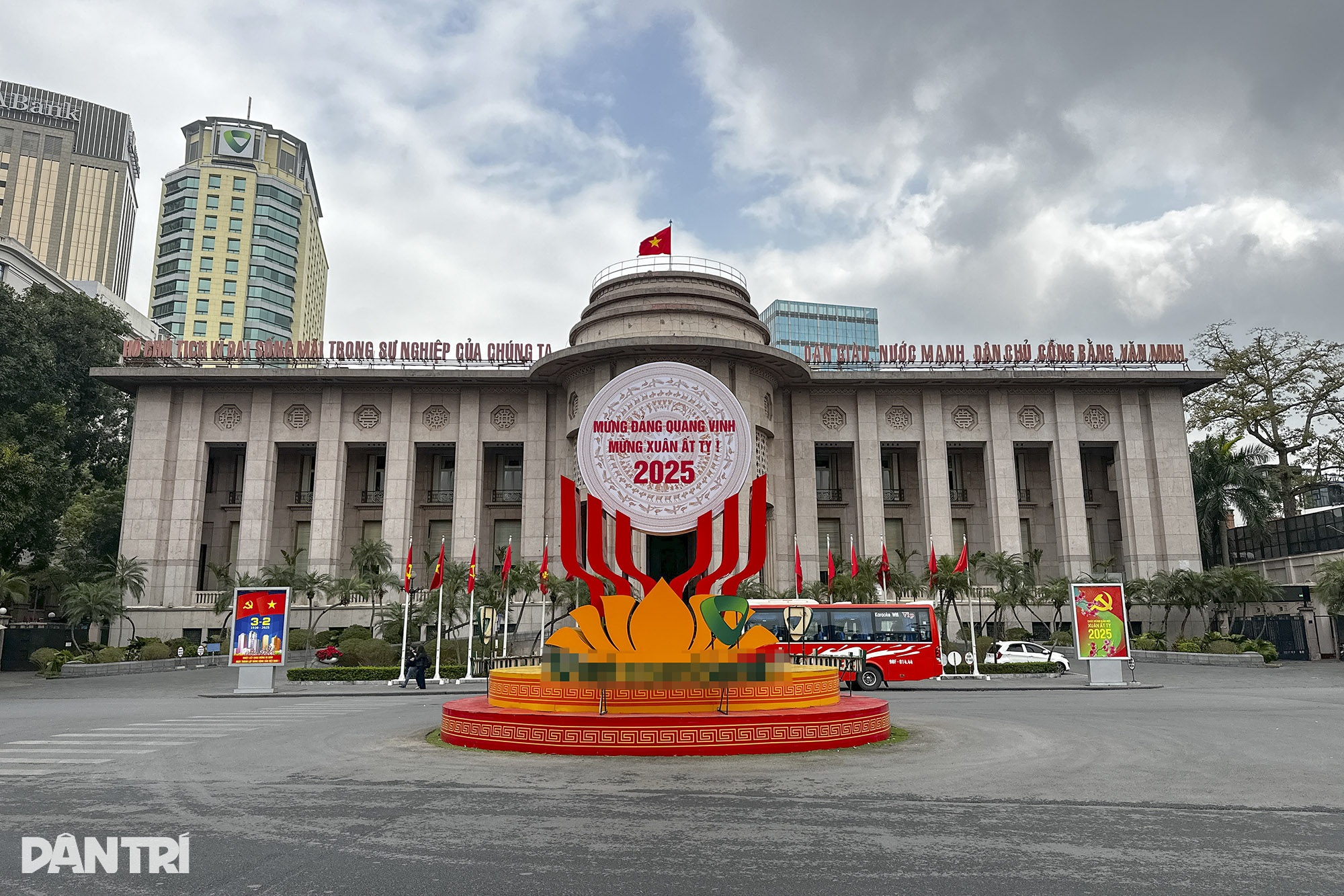 하노이, 당 창건 95주년 기념 거리 장식 - 13 Hà Nội trang hoàng đường phố mừng kỷ niệm 95 năm Ngày thành lập Đảng - 13