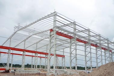 Nhà thép tiền chế - lựa chọn hàng đầu để tiết kiệm chi phí