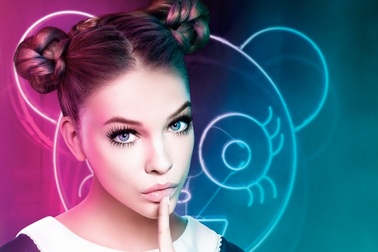 “Chân dài” sinh năm 1993 đẹp như búp bê trong quảng cáo mới