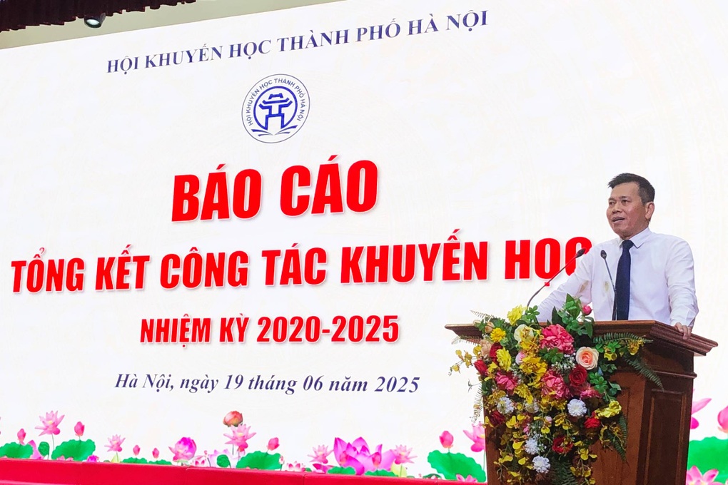 Nhìn lại 5 năm hoạt động của Hội Khuyến học thành phố Hà Nội - 2 Nhìn lại 5 năm hoạt động của Hội Khuyến học thành phố Hà Nội - 2
