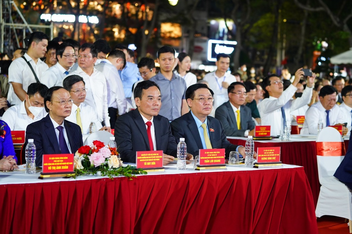 Lễ hội Hoa phượng đỏ - Hải Phòng 2022 trở lại sau 2 năm tạm dừng - 2 Lễ hội Hoa phượng đỏ - Hải Phòng 2022 trở lại sau 2 năm tạm dừng - 2