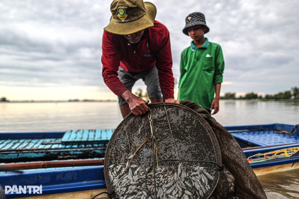 Sông Mekong biến động: Làm sao hài hòa với mùa nước nổi kiểu mới ở miền Tây? - 3 Sông Mekong biến động: Làm sao hài hòa với mùa nước nổi kiểu mới ở miền Tây? - 3