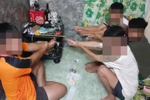 Bốn thanh niên 16 tuổi tụ tập sử dụng ma túy đá trong nhà dân