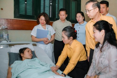 Khoảnh khắc sinh tử qua đi, những điều đẹp đẽ còn ghi mãi