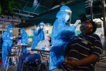 Theo chân 300 sinh viên Hải Dương giúp TPHCM chống dịch giữa ồn ào dư luận