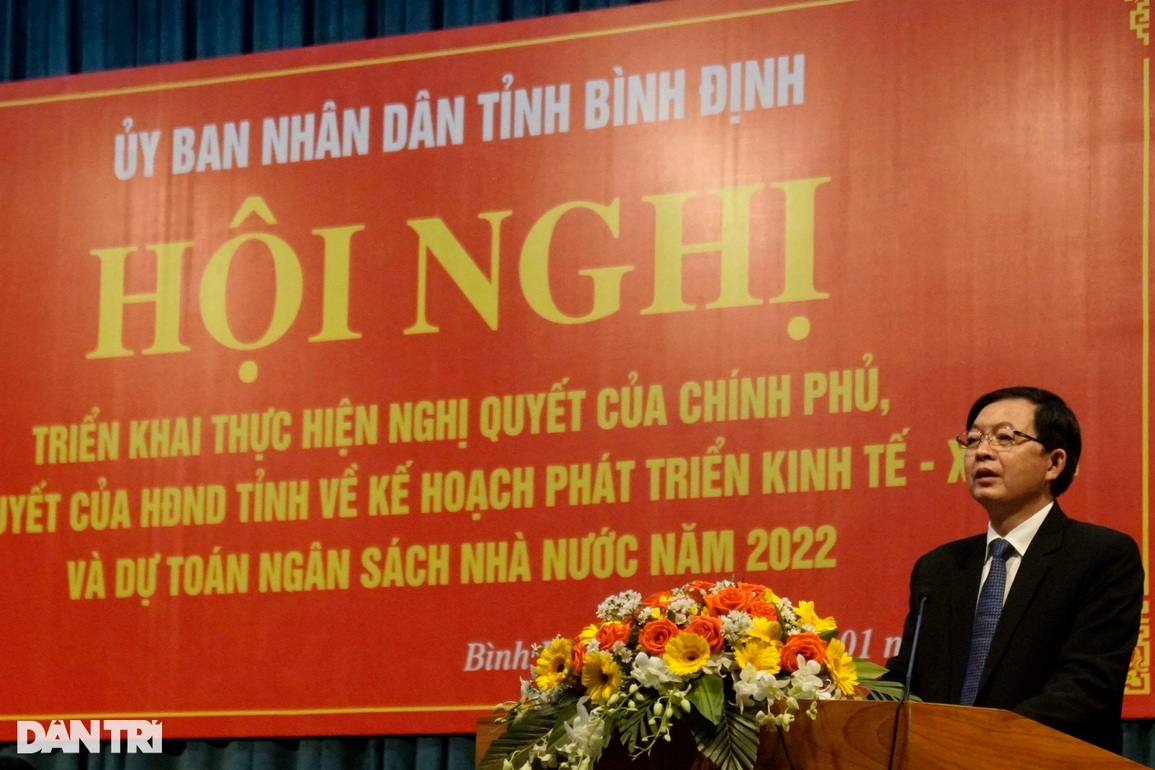 Bí thư Bình Định: Nhiệm vụ cấp bách là tăng tốc tiêm phủ vaccine mũi 3 - 1 Bí thư Bình Định: Nhiệm vụ cấp bách là tăng tốc tiêm phủ vaccine mũi 3 - 1