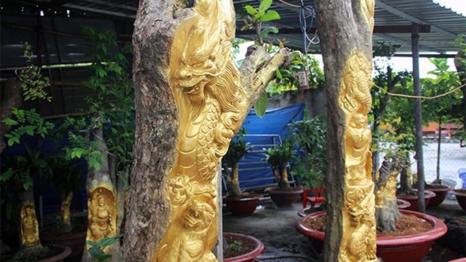 Phúc XO sắm mũ vàng đính kim cương trị giá 1,8 tỷ và thú chơi ngông của đại gia Việt - Ảnh 8. Phúc XO sắm mũ vàng đính kim cương trị giá 1,8 tỷ và thú chơi ngông của đại gia Việt - Ảnh 8.