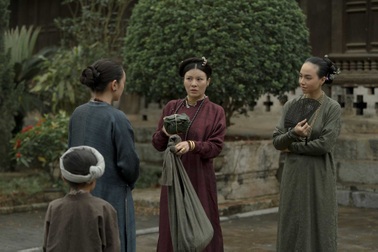 NSƯT Kim Oanh và hành trình hơn 20 năm làm "ác nữ màn ảnh"