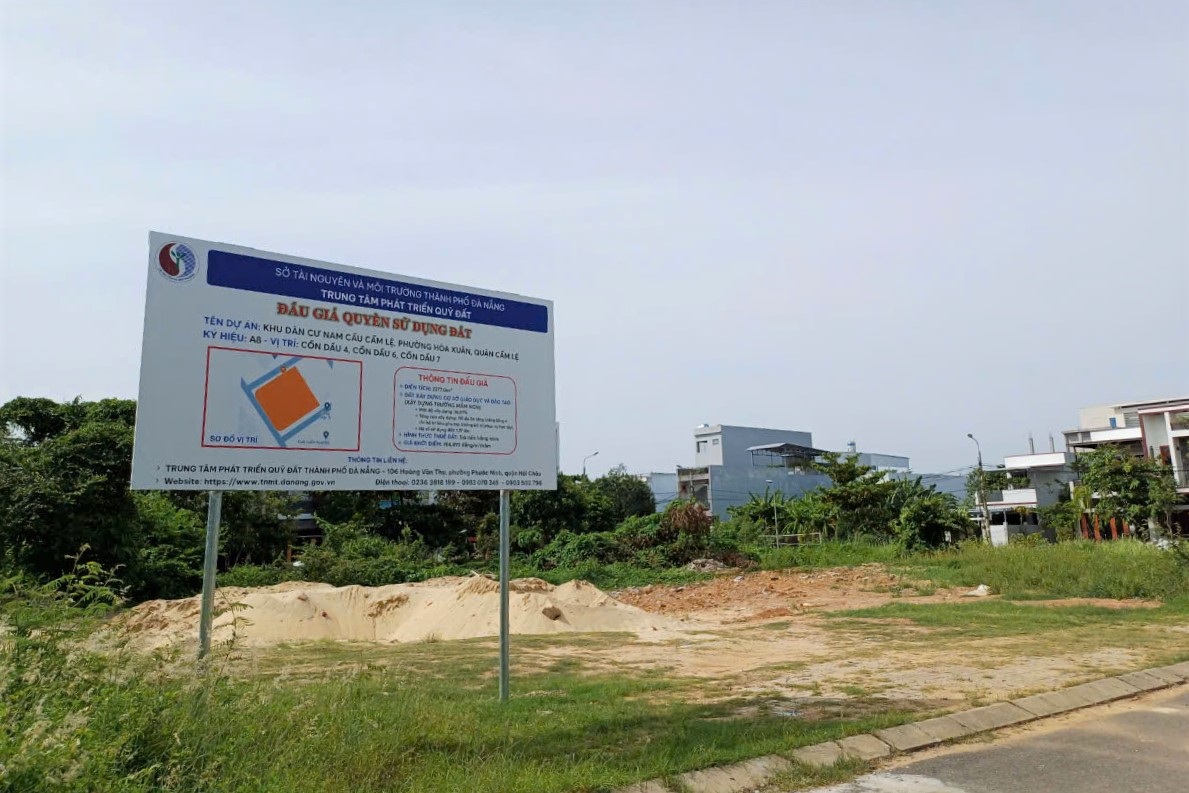 Lộ diện doanh nghiệp trúng đấu giá lô đất vàng gần 2.300m2 ở Đà Nẵng - 1 Lộ diện doanh nghiệp trúng đấu giá lô đất vàng gần 2.300m2 ở Đà Nẵng - 1