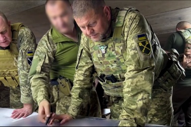 Tổng tham mưu trưởng Ukraine ra tiền tuyến sau tin đồn bị thương nặng