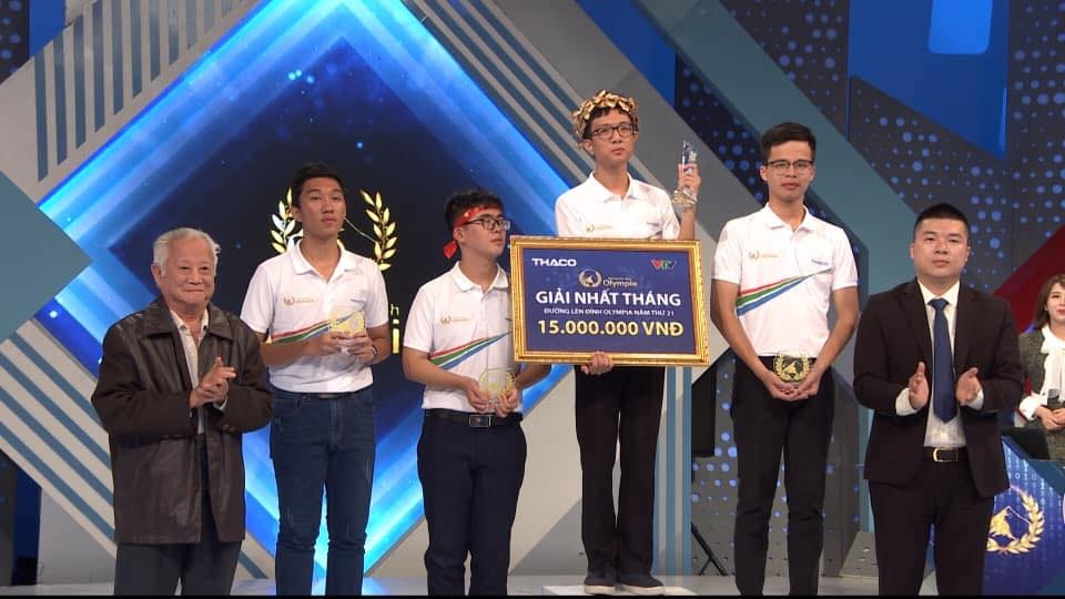 Có chiến thuật thông minh, nam sinh Hưng Yên thắng cuộc thi tháng Olympia - 3 Có chiến thuật thông minh, nam sinh Hưng Yên thắng cuộc thi tháng Olympia - 3