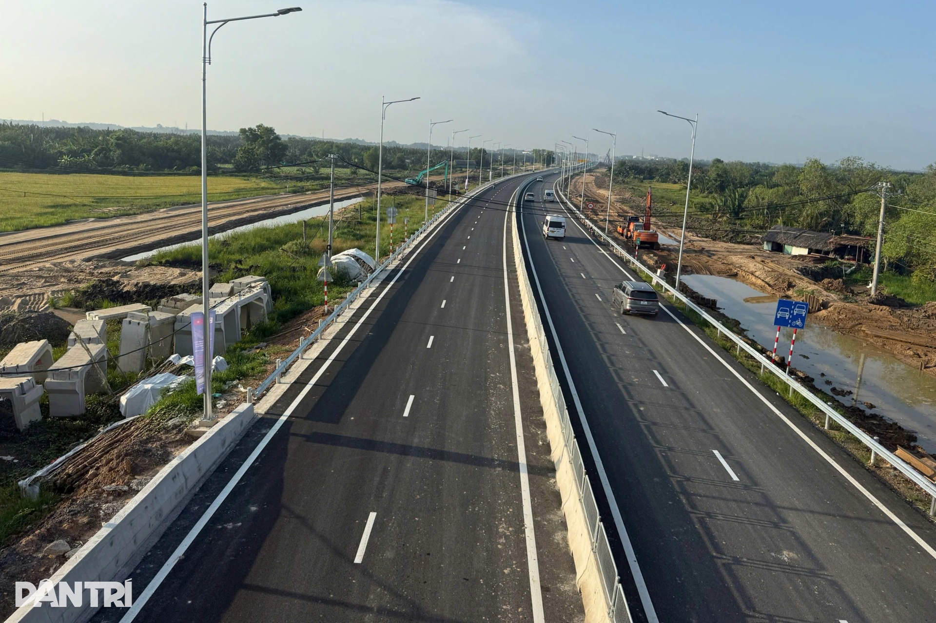 Đoạn Vành đai 3 nối TPHCM với Đồng Nai chính thức thông xe - 1 Đoạn Vành đai 3 nối TPHCM với Đồng Nai chính thức thông xe - 1