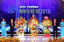Chùm ảnh: Đêm trao giải Giải thưởng Nhân tài Đất Việt 2018