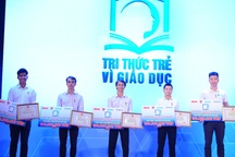 Trao nửa tỷ đồng cho 5 công trình, sáng kiến giáo dục xuất sắc