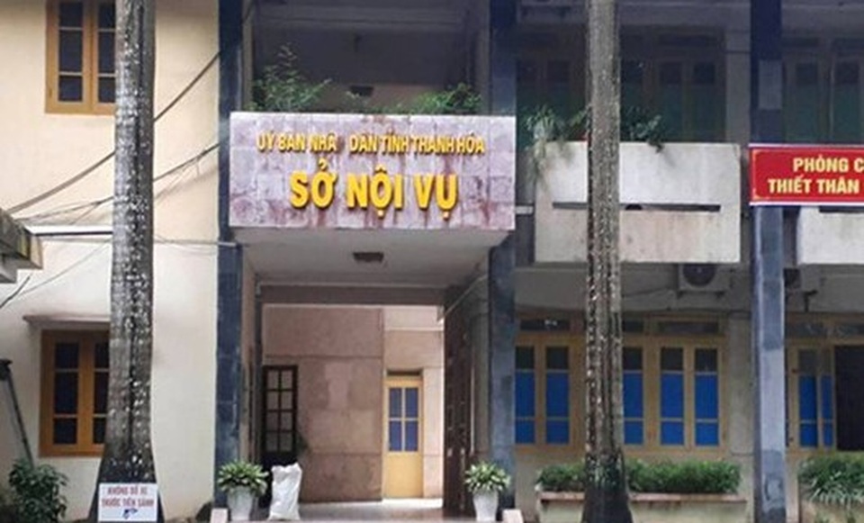 Một trưởng phòng của Sở Nội vụ Thanh Hóa bị bắt tại nhà riêng - 1 Một trưởng phòng của Sở Nội vụ Thanh Hóa bị bắt tại nhà riêng - 1