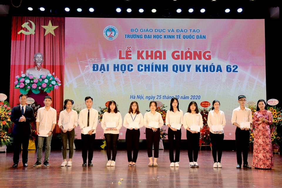ĐH Kinh tế quốc dân áp dụng công nghệ vào giảng dạy để thành ĐH thông minh - 1 ĐH Kinh tế quốc dân áp dụng công nghệ vào giảng dạy để thành ĐH thông minh - 1