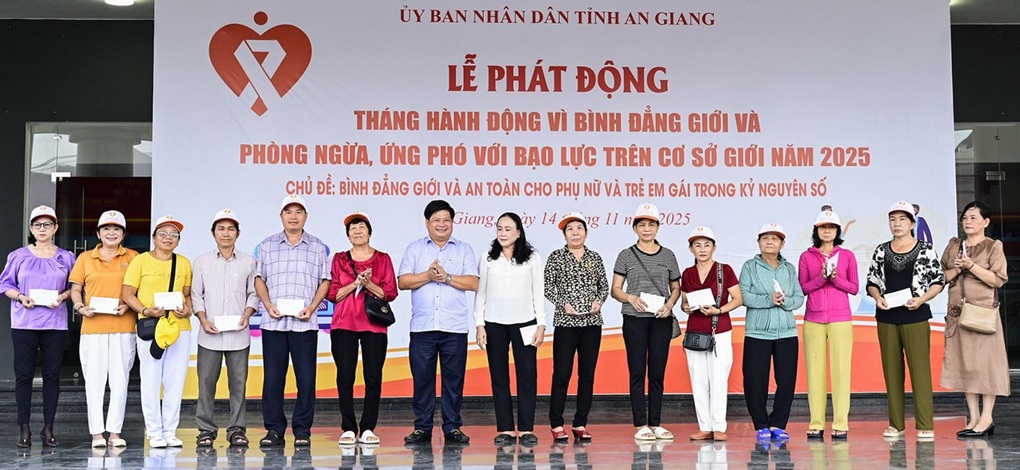 An Giang thúc đẩy bình đẳng giới và bảo vệ phụ nữ, trẻ em gái trên môi trường số - 1 An Giang thúc đẩy bình đẳng giới và bảo vệ phụ nữ, trẻ em gái trên môi trường số - 1