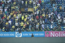 CĐV Nam Định nói lý do trả áo sau trận thua CLB Công An Hà Nội