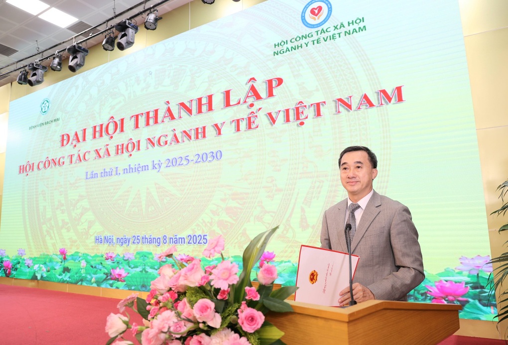 Stellvertretender Gesundheitsminister: Sozialarbeiter sind Ärzte der Seele - 2 Thứ trưởng Bộ Y tế: Cán bộ Công tác xã hội là thầy thuốc của tâm hồn - 2