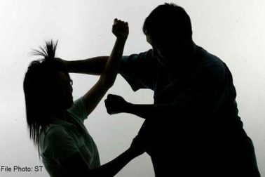 Rạch mặt vợ vì... cố tình về nhà ngoại