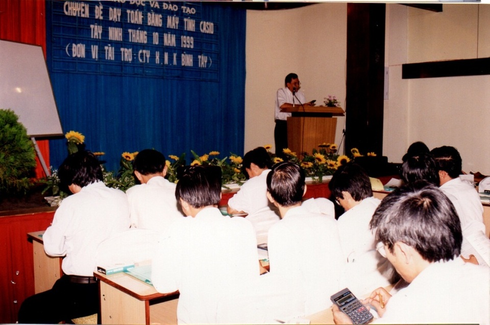 20 năm nhìn lại “sân chơi” máy tính cầm tay đầu tiên cho học sinh - 4 20 năm nhìn lại “sân chơi” máy tính cầm tay đầu tiên cho học sinh - 4