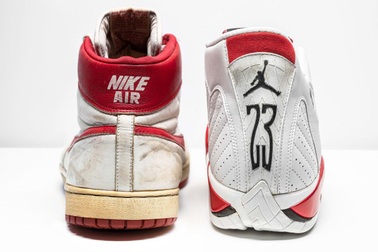 Đôi giày thể thao của Michael Jordan sẽ được bán đấu giá hơn 12 tỷ đồng