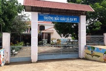 Chưa vào năm học, trường đã bị tố “bắt” phụ huynh đóng tiền sai quy định