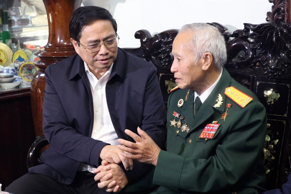 Thủ tướng thăm các gia đình chính sách ở Phú Yên - 1 Thủ tướng thăm các gia đình chính sách ở Phú Yên - 1