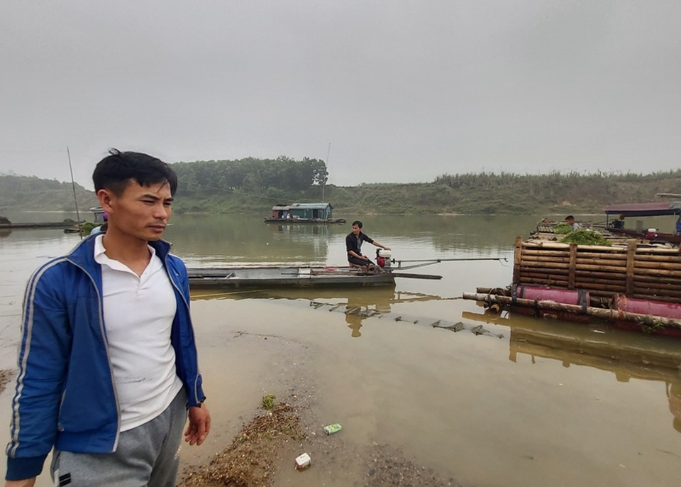 Cá lồng chết hàng loạt lúc nửa đêm, dân trở tay không kịp - 8 Cá lồng chết hàng loạt lúc nửa đêm, dân trở tay không kịp - 8