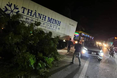 Phụ xe khách rơi xuống giếng tử vong trong vụ tai nạn liên hoàn