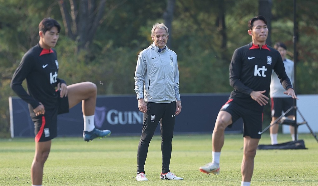Son Heung Min chấn thương, có khả năng lỡ trận gặp đội tuyển Việt Nam - 2 Son Heung Min chấn thương, có khả năng lỡ trận gặp đội tuyển Việt Nam - 2