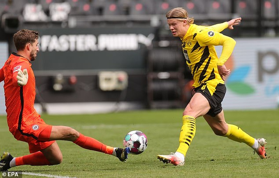 Bayern Munich tiến sát ngôi vô địch, Haaland bất lực cùng Dortmund - 9 Bayern Munich tiến sát ngôi vô địch, Haaland bất lực cùng Dortmund - 9
