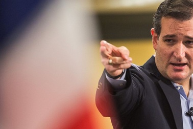 Ứng viên Ted Cruz cản đà chiến thắng của Donald Trump