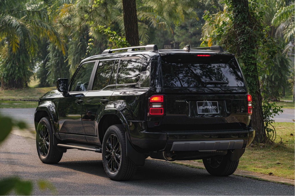 Land Cruiser Prado 2024 hoàn toàn mới về Việt Nam, giá tăng 800 triệu đồng - 2