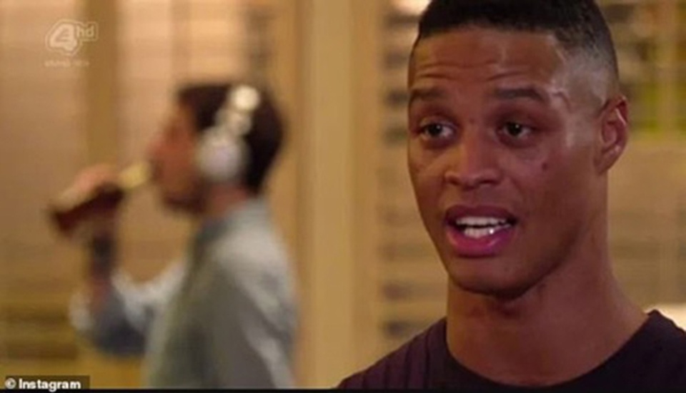 Video cảnh tiệc tùng tại Bali gây sốc dư luận Indonesia - 1 Video cảnh tiệc tùng tại Bali gây sốc dư luận Indonesia - 1