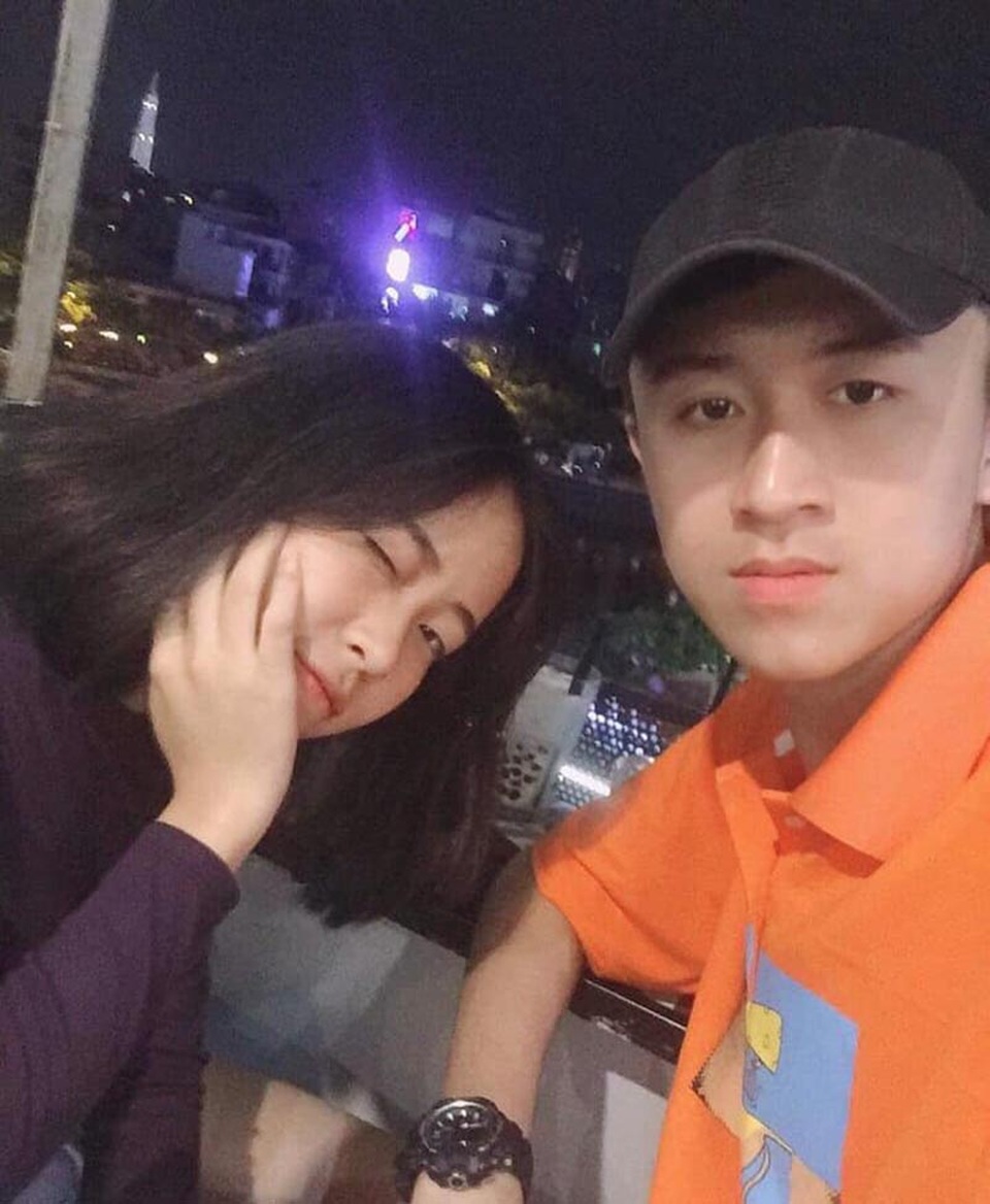 Chuyện tình đáng yêu của cô gái “nấm lùn” 1m52 và chàng trai 1m83 - 7 Chuyện tình đáng yêu của cô gái “nấm lùn” 1m52 và chàng trai 1m83 - 7