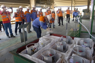 Lần đầu tiên Việt Nam xử lý thành công chất thải gây thủng tầng ô-zôn