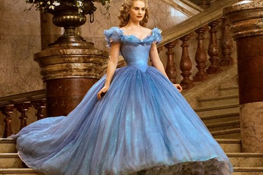 Nàng Lọ Lem khiến món đồ thời trang nguy hiểm “gây sốt”