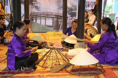 Festival nghề truyền thống Huế 2017 với sự tham gia của làng nghề thủ công Nhật Bản