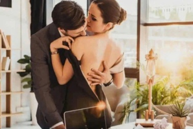 Phát hiện động trời về người tình bí mật của sếp ở công ty
