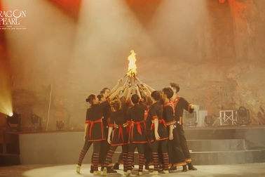 Hang Ngọc Rồng và hành trình “Đi tìm dấu ngọc”