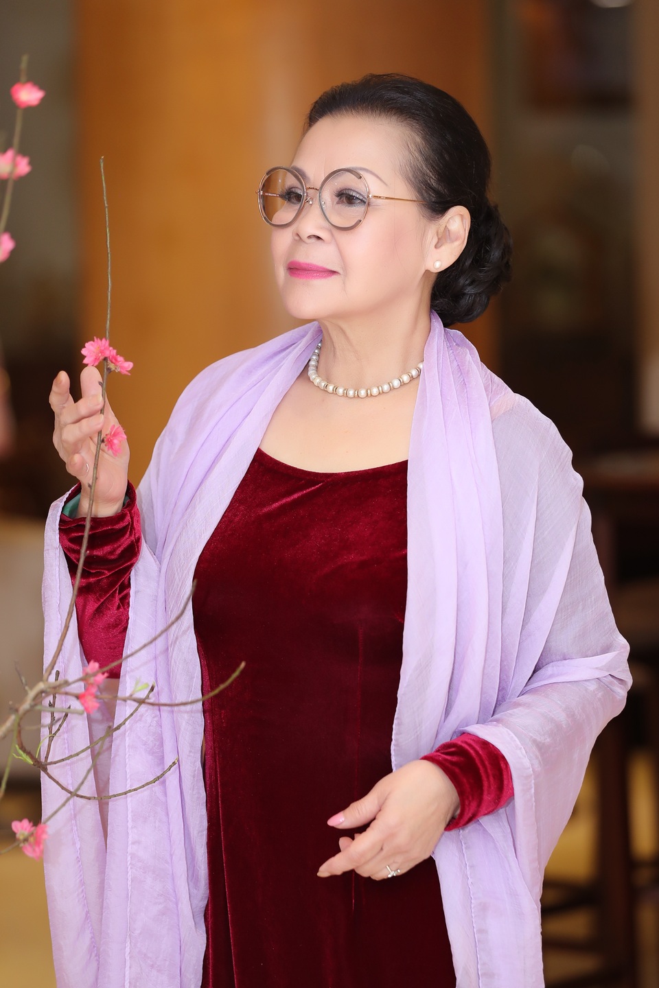 Khánh Ly: “Tết đầu tiên ở Mỹ, tôi đi hát gặp người quen chỉ biết khóc...” - 2 Khánh Ly: “Tết đầu tiên ở Mỹ, tôi đi hát gặp người quen chỉ biết khóc...” - 2